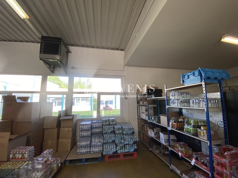 Location Activités Entrepôts TRAPPES (78190) - Photo 2