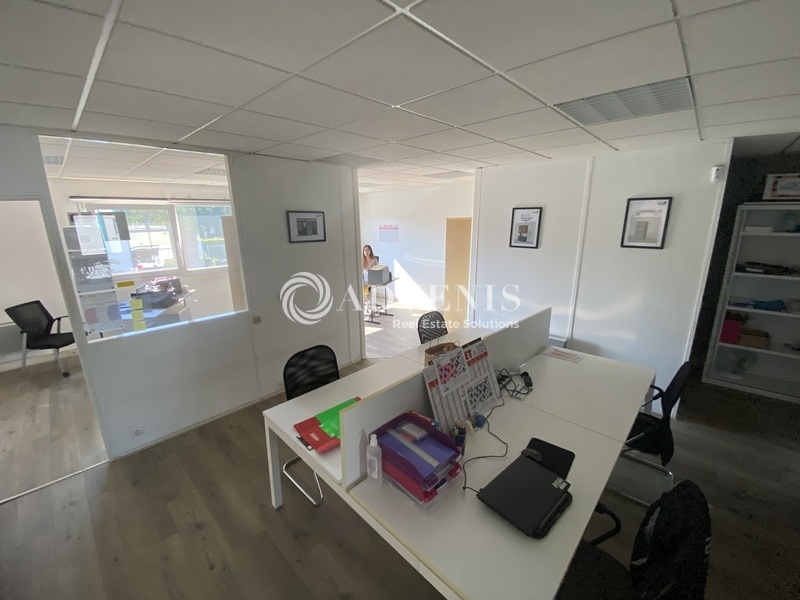 Location Activités Entrepôts TRAPPES (78190) - Photo 3