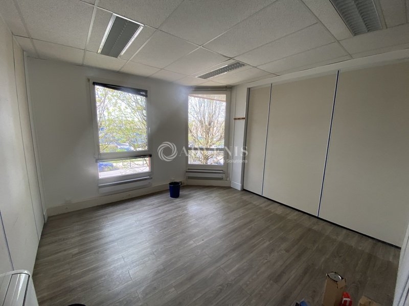 Vente Investisseur Activités Entrepôts MONTIGNY LE BRETONNEUX (78180) - Photo 9