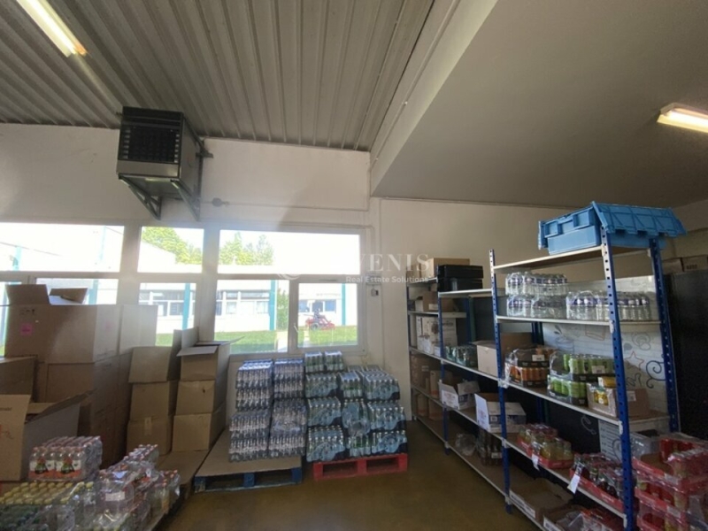 Location Activités Entrepôts TRAPPES (78190) - Photo 5