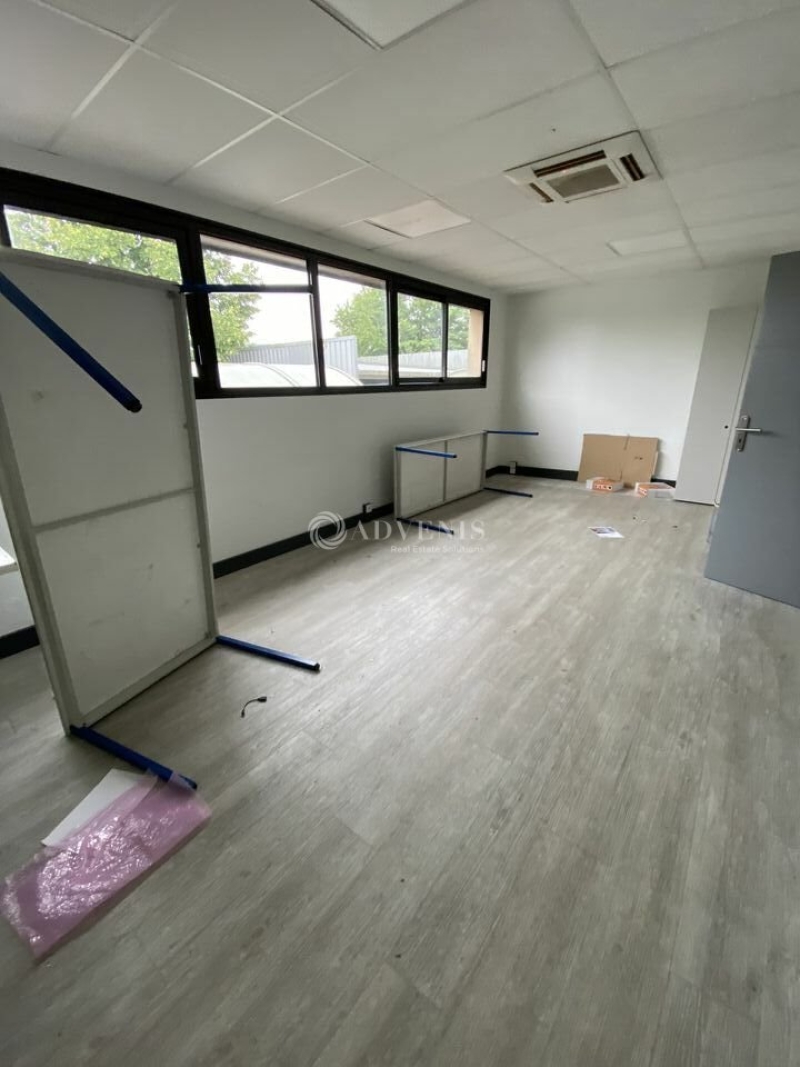 Location Activités Entrepôts VOISINS LE BRETONNEUX (78960) - Photo 6