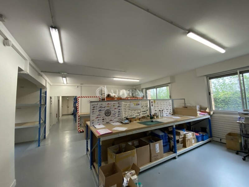 Vente Investisseur Activités Entrepôts BUC (78530) - Photo 2