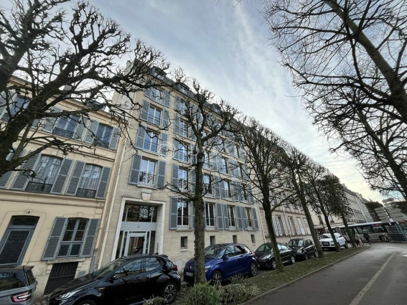 Location Bureaux VERSAILLES (78000) - Photo 9