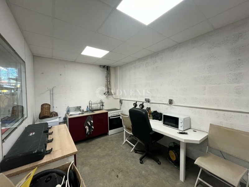 Location Activités Entrepôts LA VERRIERE (78320) - Photo 6