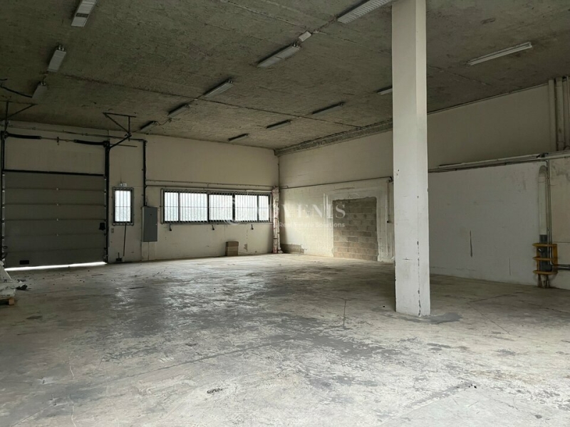 Location Activités Entrepôts PLAISIR (78370) - Photo 3