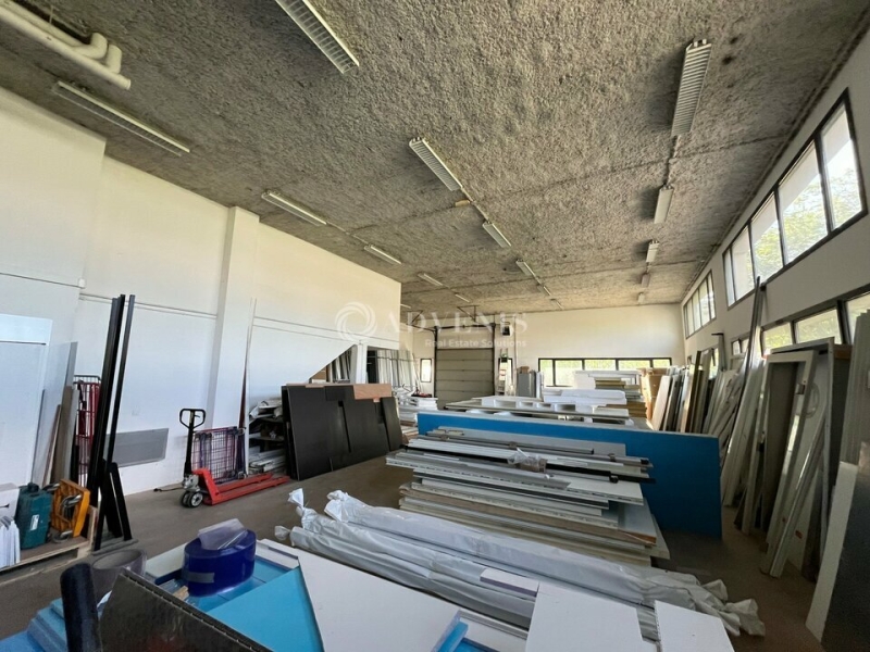 Location Activités Entrepôts PLAISIR (78370) - Photo 1