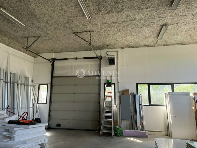 Location Activités Entrepôts PLAISIR (78370) - Photo 2