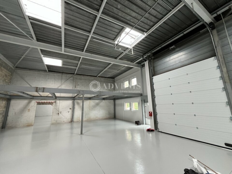 Vente Investisseur Activités Entrepôts PLAISIR (78370) - Photo 3