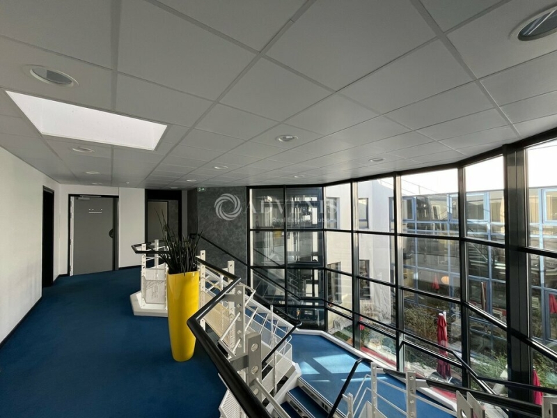 Location Bureaux GUYANCOURT (78280) - Photo 4