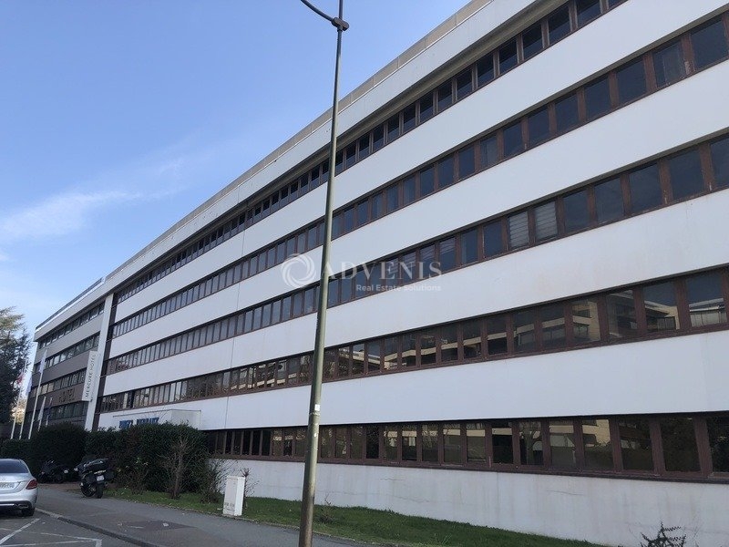 Location Bureaux LE CHESNAY (78150) - Photo 1