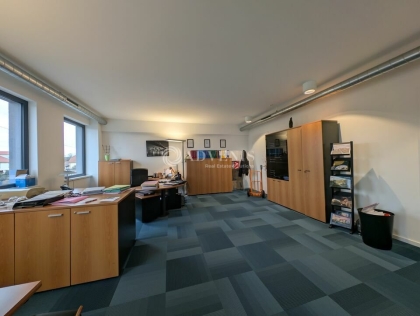 Advenis RES - Immobilier d'entreprises