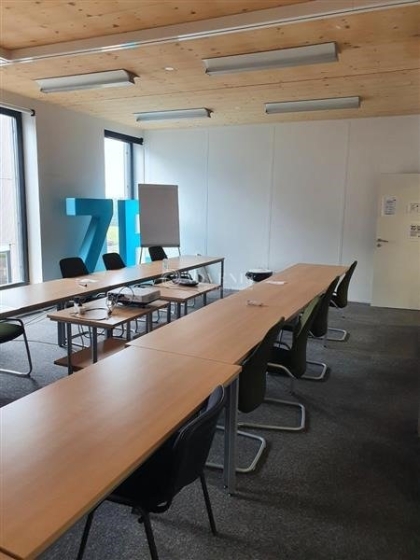 Advenis RES - Immobilier d'entreprises