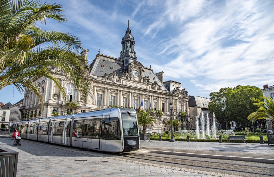 Bureaux et locaux d'activité - Tours
